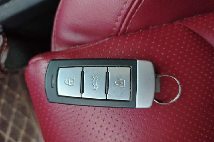 Used Zotye Domy X5 2017 Platinum Edition 1.5T Manual Luxury Model Vehicle Key