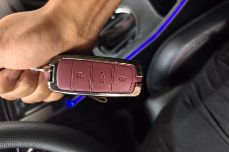 Used Zotye Domy X5 2017 Upgraded Model 1.5T CVT Governor Edition Vehicle Key