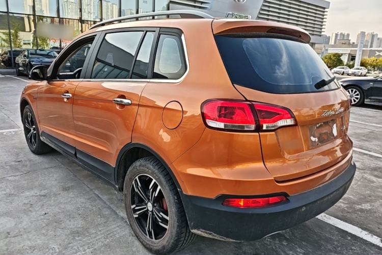 Used Zotye Domy X5 2017 Upgraded Model 1.5T Manual Luxury Edition Exterior 2