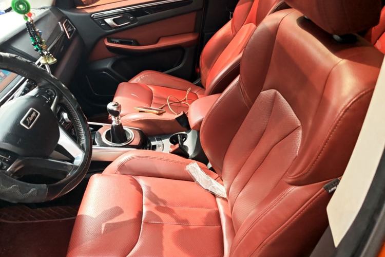 Used Zotye Domy X5 2017 Upgraded Model 1.5T Manual Luxury Edition Left Front Seat