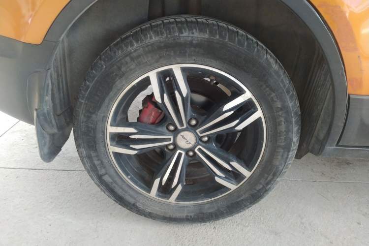 Used Zotye Domy X5 2017 Upgraded Model 1.5T Manual Luxury Edition Right Rear Wheel Hub