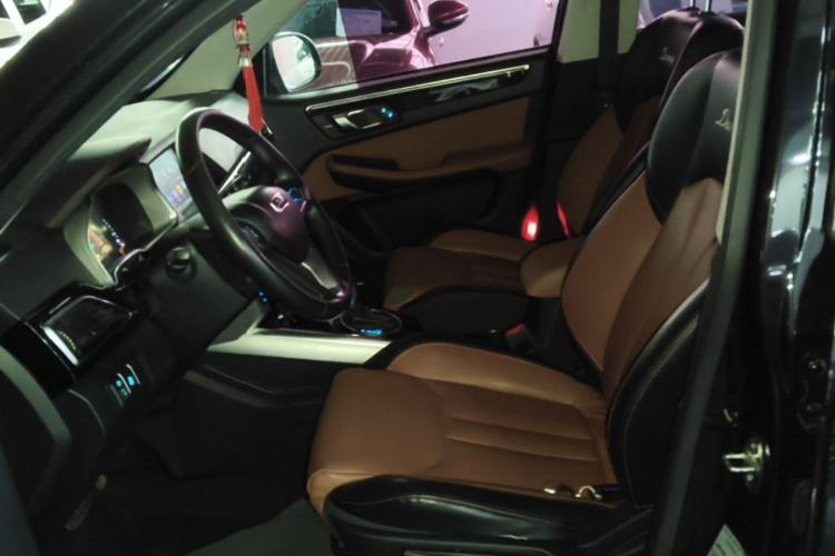 Used Zotye Domy X5 2018 Smart Connect Edition 1.5T CVT Prestige Model Left Front Seat