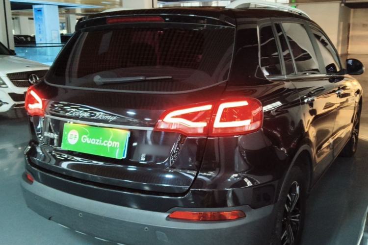 Used Zotye Domy X5 2018 Smart Connect Edition 1.5T CVT Prestige Model Rear Right 45 Deg