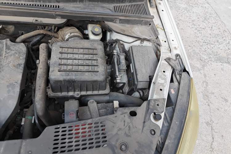 Used Zotye Domy X5 2018 Smart Connect Edition 1.5T CVT Prestige Model Engine Bay Left