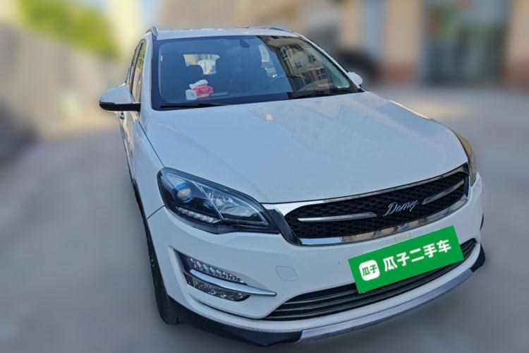 Used Zotye Domy X5 2018 Smart Connect Edition 1.5T CVT Prestige Model Front Right 45 Deg