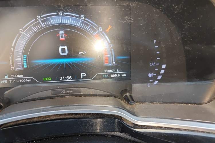 Used Zotye Domy X5 2018 Smart Connect Edition 1.5T CVT Prestige Model Odometer Close Up
