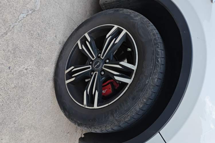 Used Zotye Domy X5 2018 Smart Connect Edition 1.5T CVT Prestige Model Right Front Wheel Hub