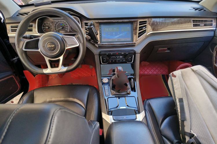 Used Zotye Domy X7 2017 1.8T Manual Luxury Model Center Console