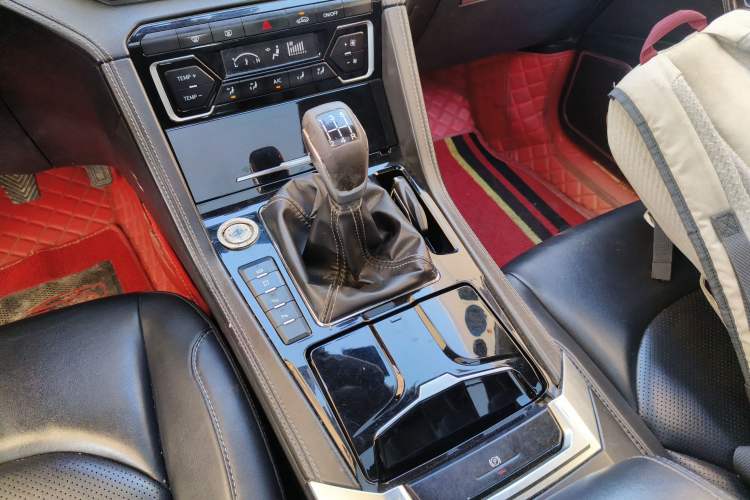 Used Zotye Domy X7 2017 1.8T Manual Luxury Model Gear Lever