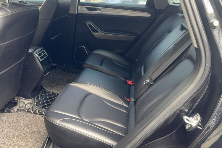 Used Zotye Domy X7 2018 2.0T Automatic Prestige Edition Interior 2