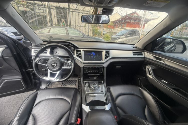Used Zotye Domy X7 2018 2.0T Automatic Prestige Edition Interior 4