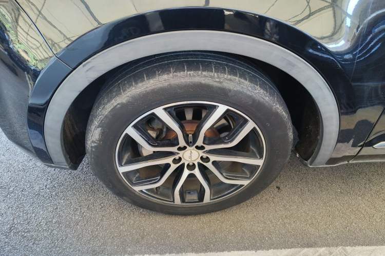 Used Zotye Domy X7 2017 1.8T Manual Luxury Model Left Front Wheel Hub