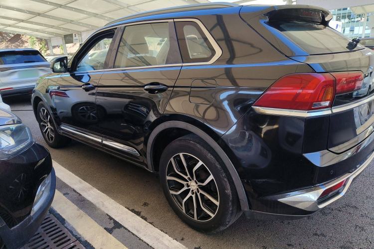 Used Zotye Domy X7 2017 1.8T Manual Luxury Model Left Side