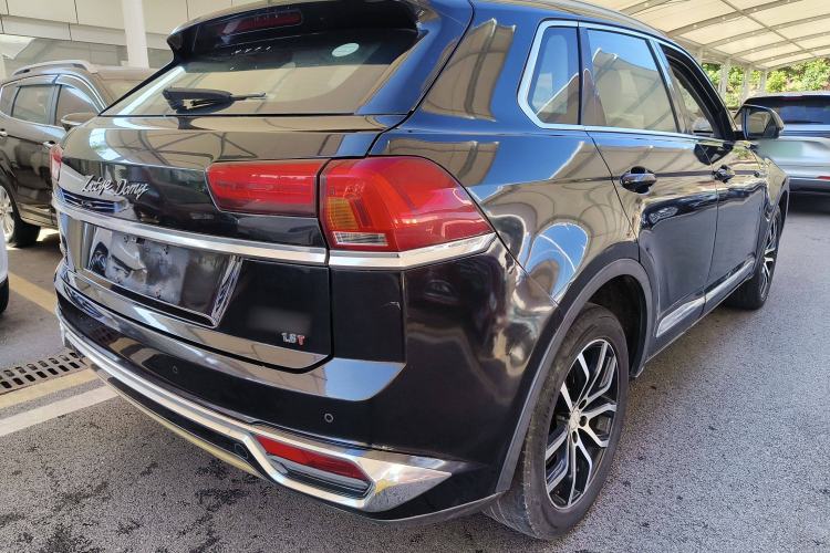 Used Zotye Domy X7 2017 1.8T Manual Luxury Model Rear Right 45 Deg