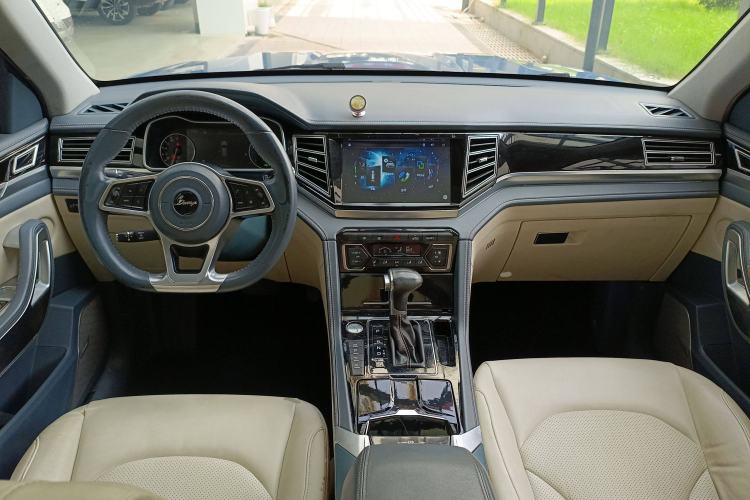 Used Zotye Domy X7 2017 Upgraded Edition 1.8T DCT Huashan Model Center Console