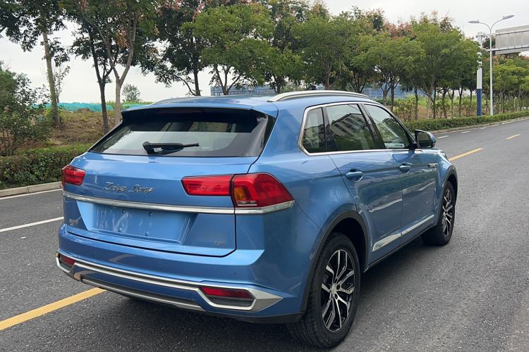 Used Zotye Domy X7 2018 2.0T Automatic Luxury Version Exterior 3