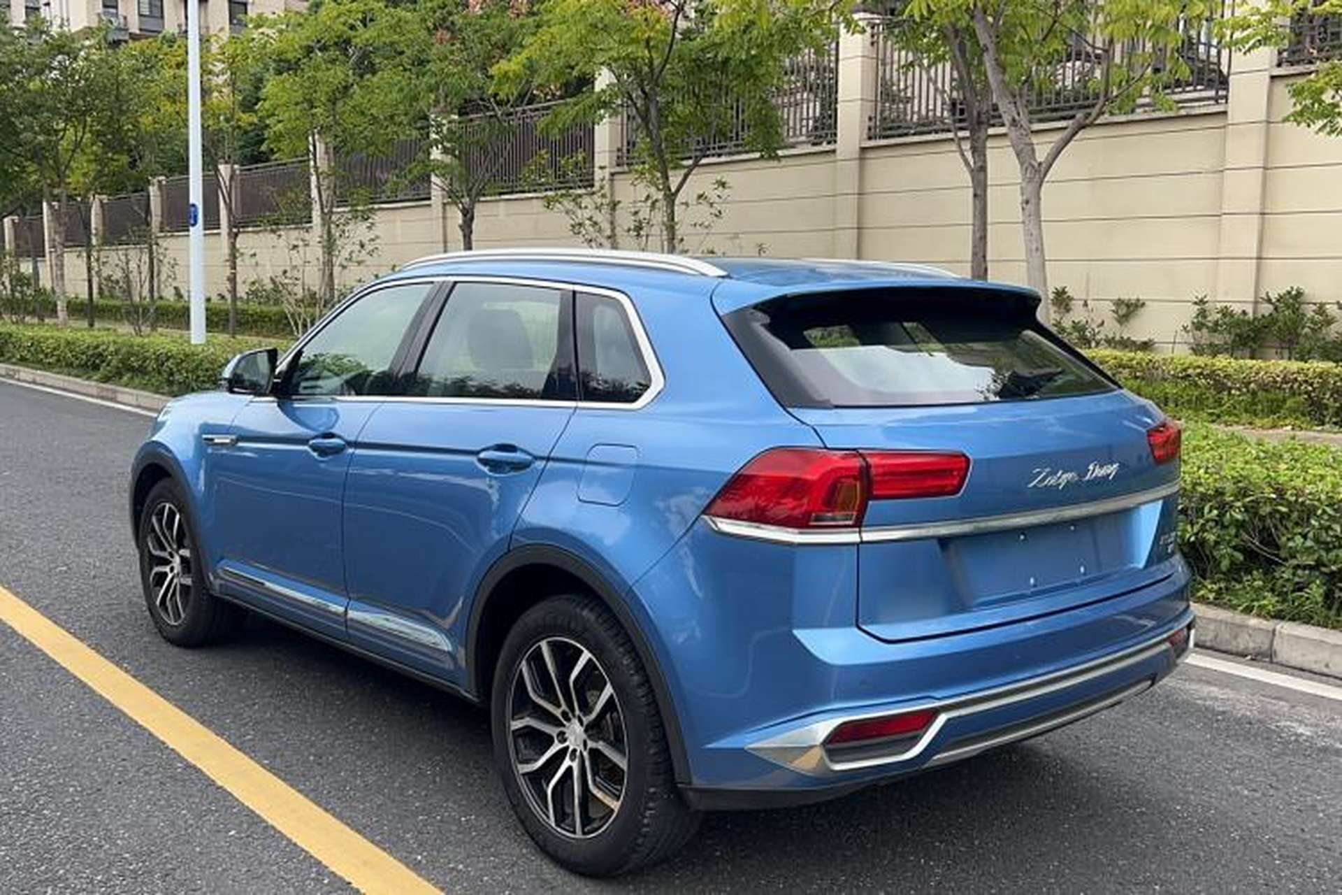 Used Zotye Domy X7 2018 2.0T Automatic Luxury Version Exterior 5