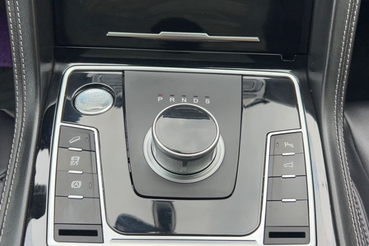 Used Zotye Domy X7 2018 2.0T Automatic Luxury Version Gear Lever