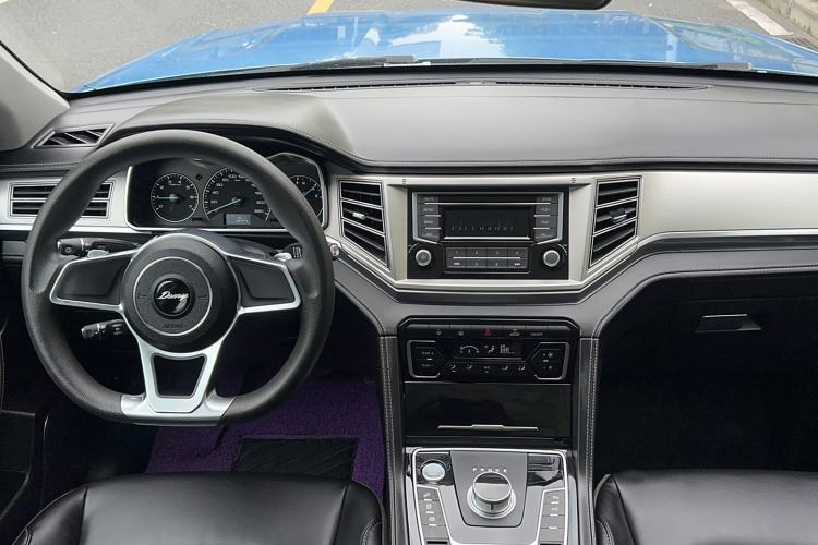 Used Zotye Domy X7 2018 2.0T Automatic Luxury Version Interior 1