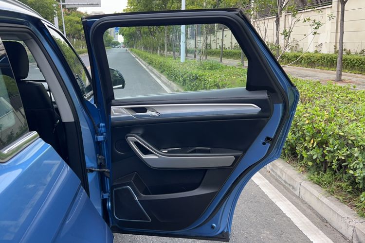 Used Zotye Domy X7 2018 2.0T Automatic Luxury Version Interior 4