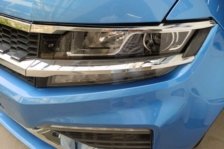 Used Zotye Domy X7 2017 Upgraded Edition 1.8T DCT Huashan Model Left Front Headlight