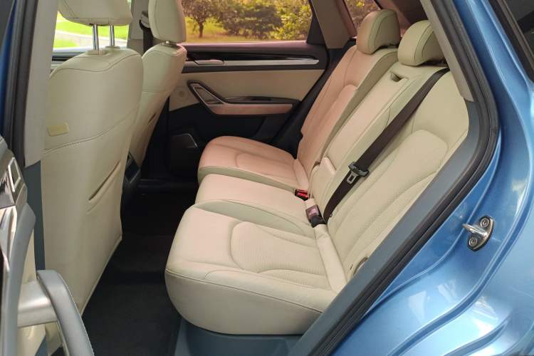 Used Zotye Domy X7 2017 Upgraded Edition 1.8T DCT Huashan Model Left Rear Seat