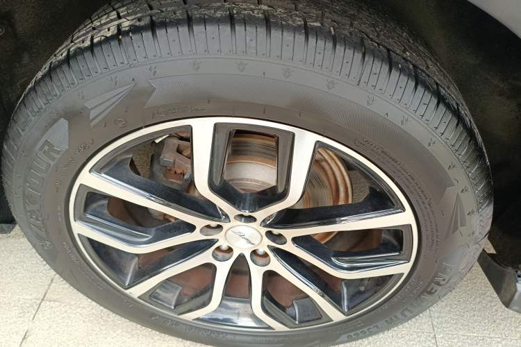 Used Zotye Domy X7 2017 Upgraded Edition 1.8T DCT Huashan Model Right Rear Wheel Hub
