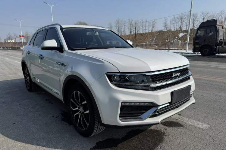 Used Zotye Domy X7 2017 2.0T DCT Ultimate Edition Exterior 2
