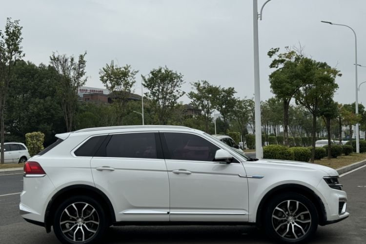 Used Zotye Domy X7 2018 2.0T Automatic Prestige Edition Exterior 5