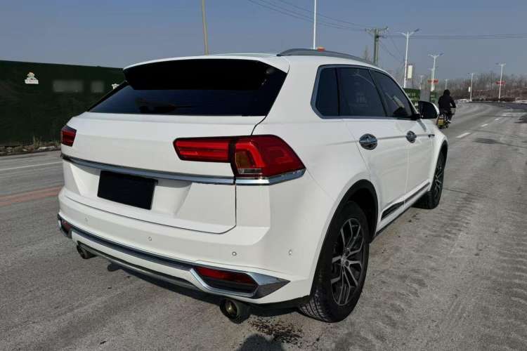 Used Zotye Domy X7 2017 2.0T DCT Ultimate Edition Exterior 5