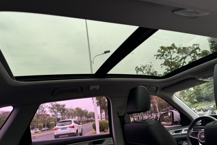 Used Zotye Domy X7 2018 2.0T Automatic Prestige Edition Headliner
