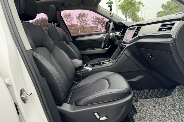 Used Zotye Domy X7 2018 2.0T Automatic Prestige Edition Interior 1