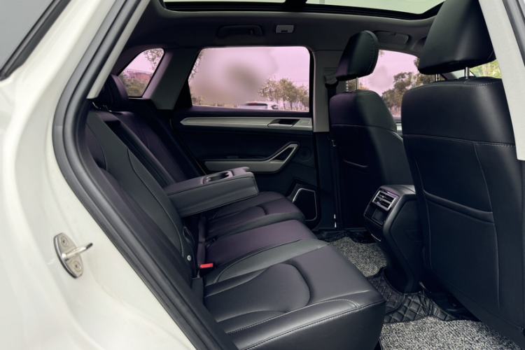 Used Zotye Domy X7 2018 2.0T Automatic Prestige Edition Interior 5
