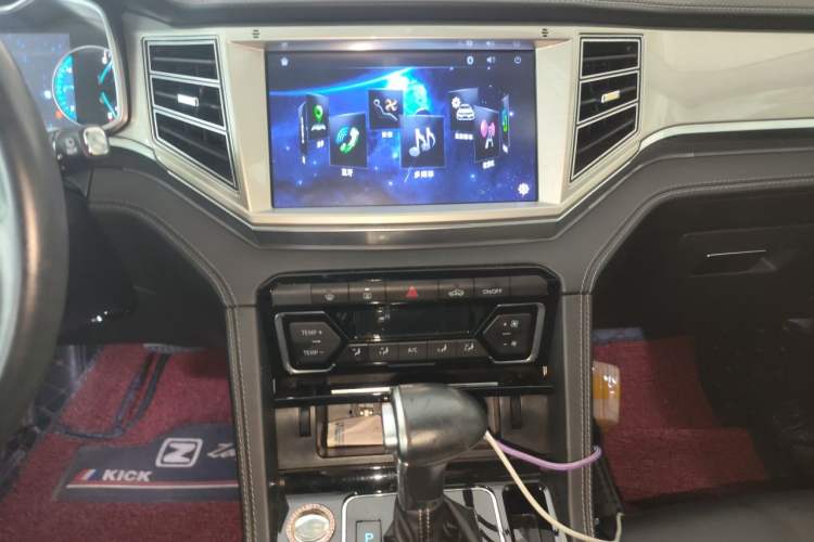 Used Zotye Domy X7 2017 Upgraded Edition 1.8T DCT Huashan Model Audio And AC Panel