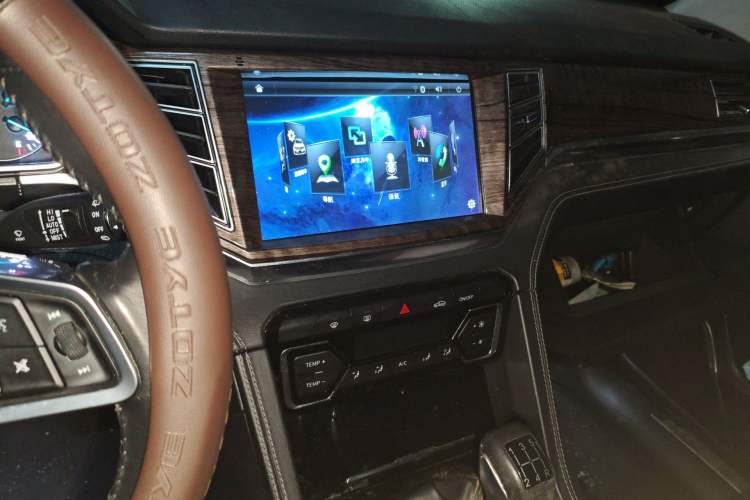 Used Zotye Domy X7 2017 1.8T Manual Luxury Model Audio And AC Panel
