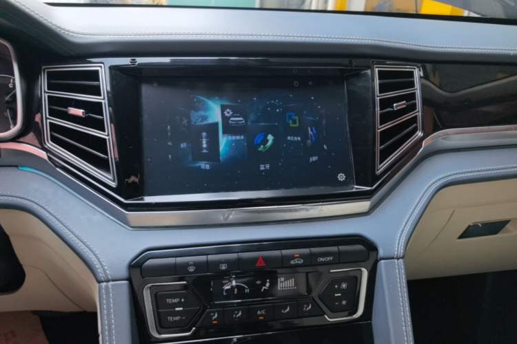 Used Zotye Domy X7 2017 1.8T DCT Prestige Model Audio And AC Panel