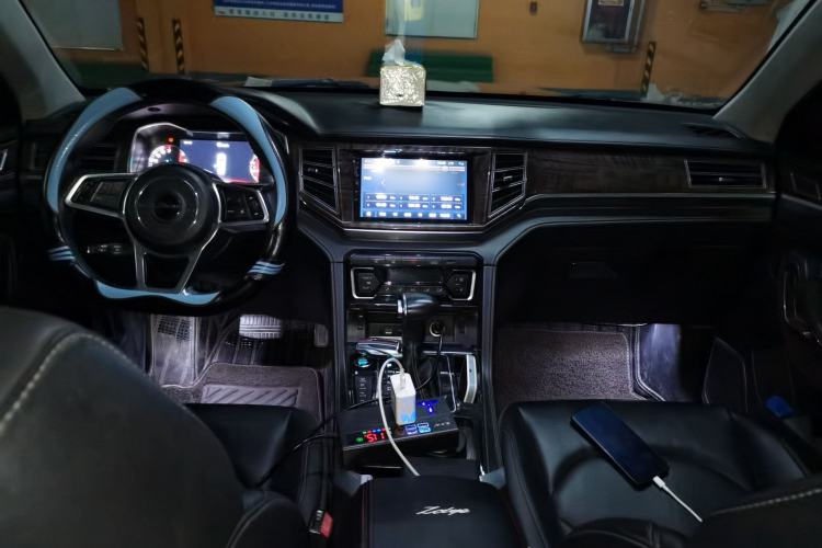 Used Zotye Domy X7 2017 1.8T DCT Prestige Model Center Console