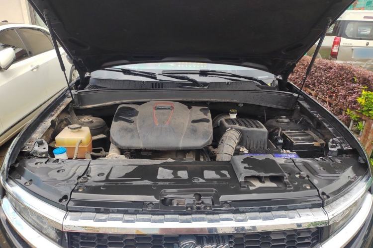 Used Zotye Domy X7 2017 2.0T DCT Ultimate Edition Engine Bay