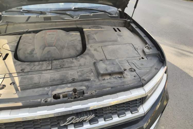 Used Zotye Domy X7 2017 1.8T DCT Prestige Model Engine Bay Left