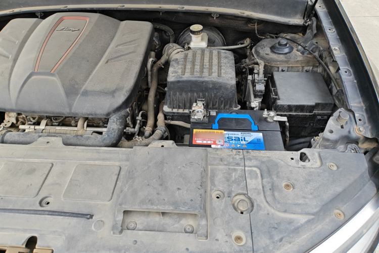 Used Zotye Domy X7 2017 1.8T Manual Luxury Model Engine Bay Left