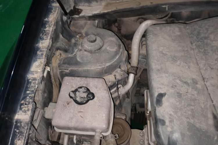 Used Zotye Domy X7 2017 1.8T DCT Prestige Model Engine Bay Right