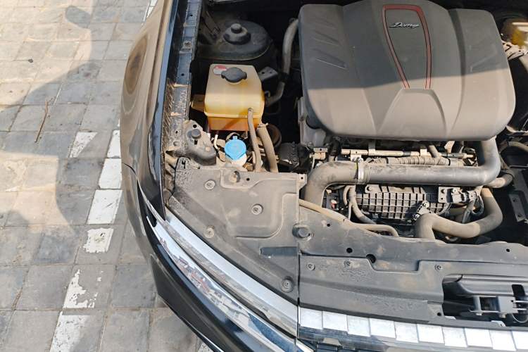 Used Zotye Domy X7 2017 1.8T DCT Luxury Model Engine Bay Right