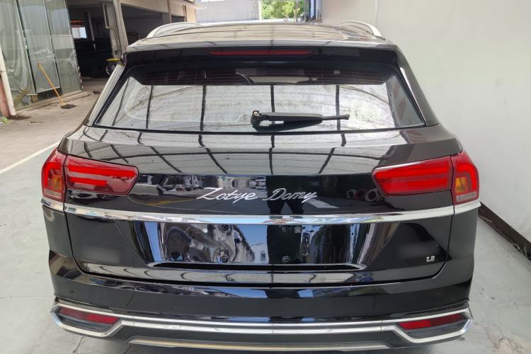Used Zotye Domy X7 2017 1.8T Manual Luxury Model Exterior 10