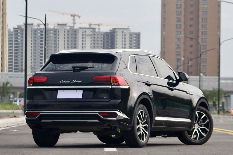 Used Zotye Domy X7 2017 2.0T DCT Ultimate Edition Exterior 2