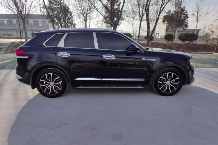 Used Zotye Domy X7 2017 1.8T DCT Luxury Model Exterior 3