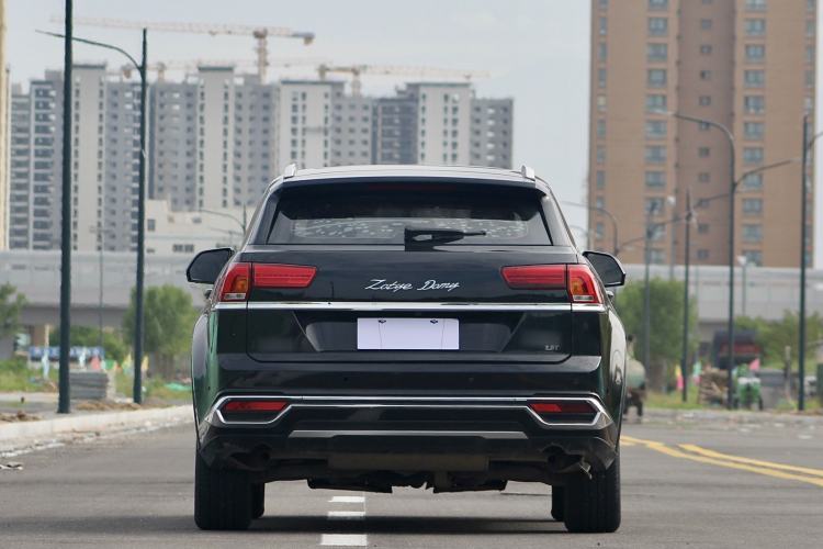 Used Zotye Domy X7 2017 2.0T DCT Ultimate Edition Exterior 4