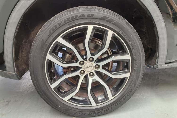 Used Zotye Domy X7 2017 1.8T Manual Luxury Model Exterior 5