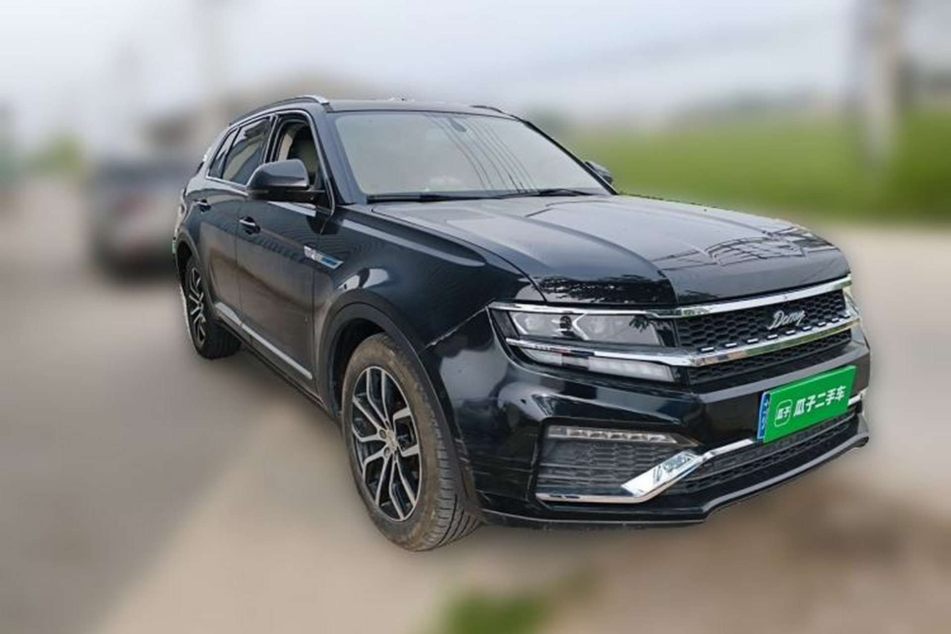 Used Zotye Domy X7 2017 2.0T DCT Ultimate Edition Front Right 45 Deg