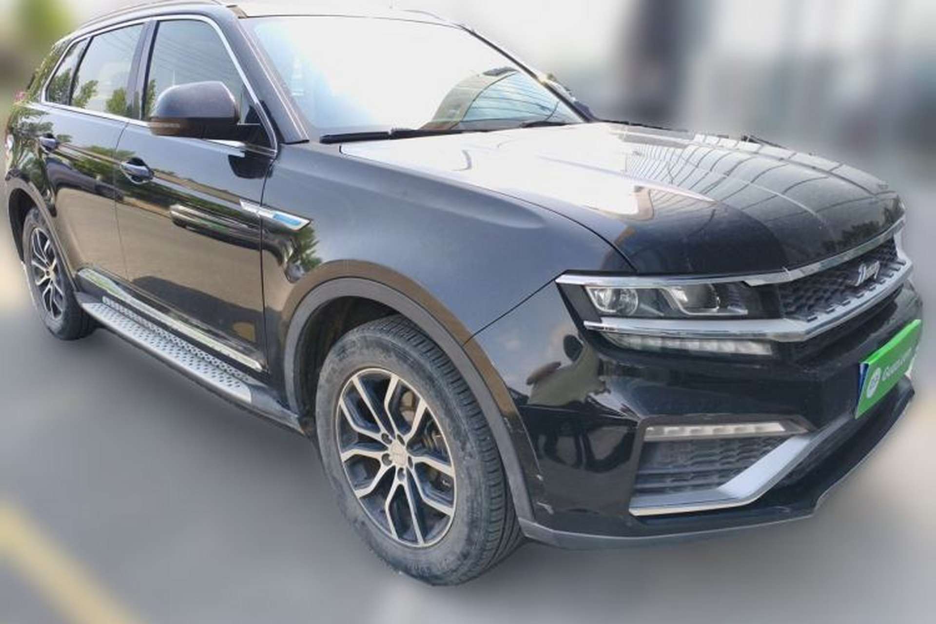 Used Zotye Domy X7 2017 1.5T Manual Luxury Model Front Right 45 Deg