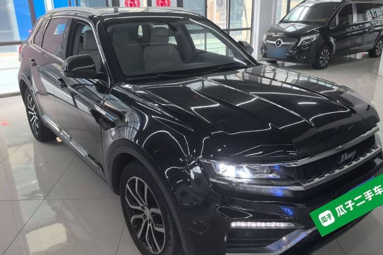 Used Zotye Domy X7 2017 1.8T DCT Prestige Model Front Right 45 Deg
